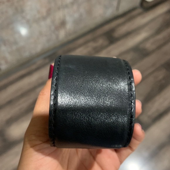 *NEW YEAR NEW* Authentic Michael Kors Brand New leather bracelet - Picture 9 of 10